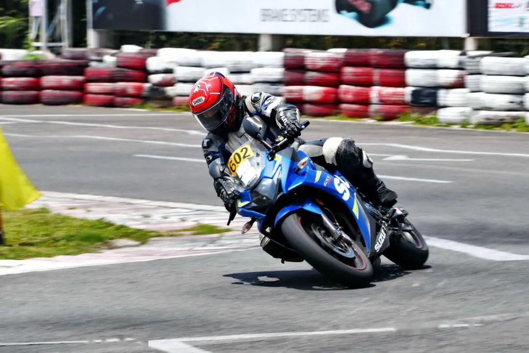 點擊進(jìn)入看圖評論