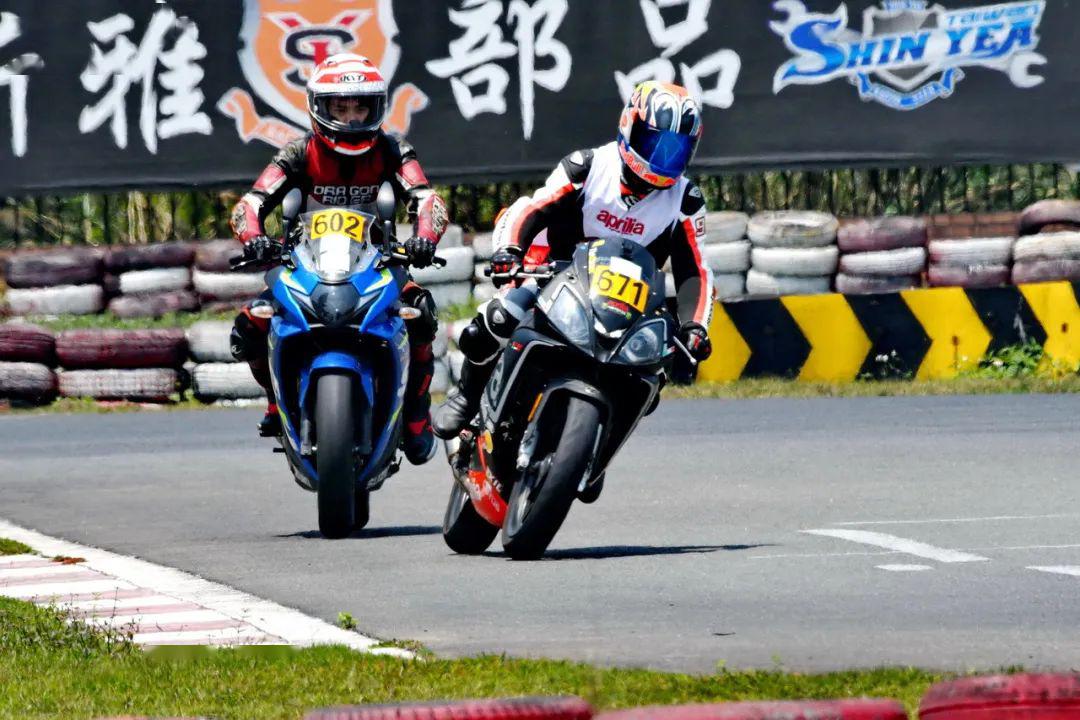 點擊進(jìn)入看圖評論