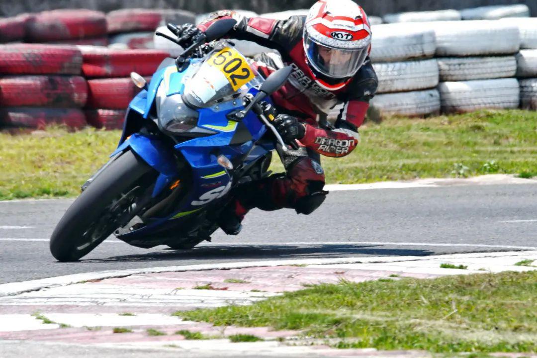 點擊進(jìn)入看圖評論