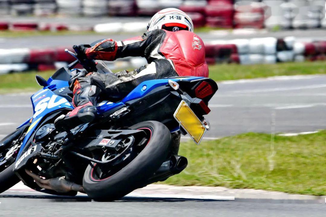 點擊進(jìn)入看圖評論