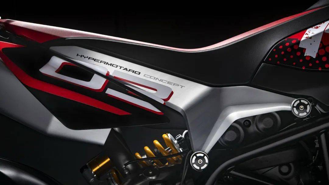 點擊進入看圖評論