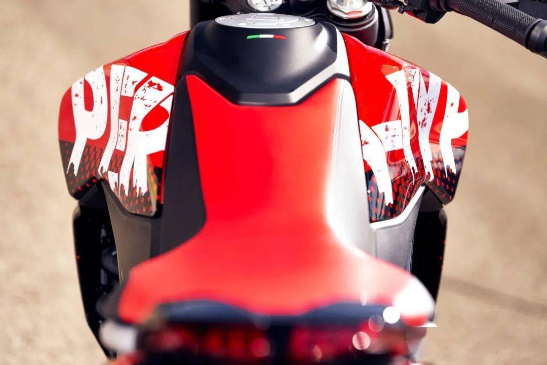 點擊進入看圖評論