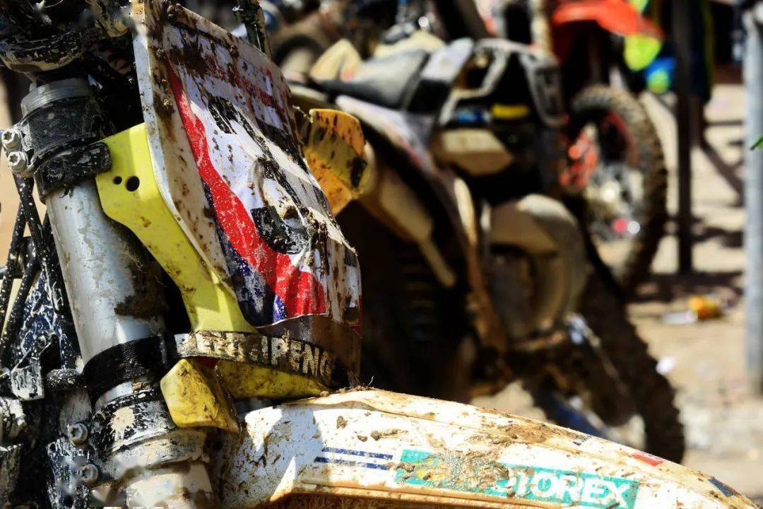 點(diǎn)擊進(jìn)入看圖評(píng)論