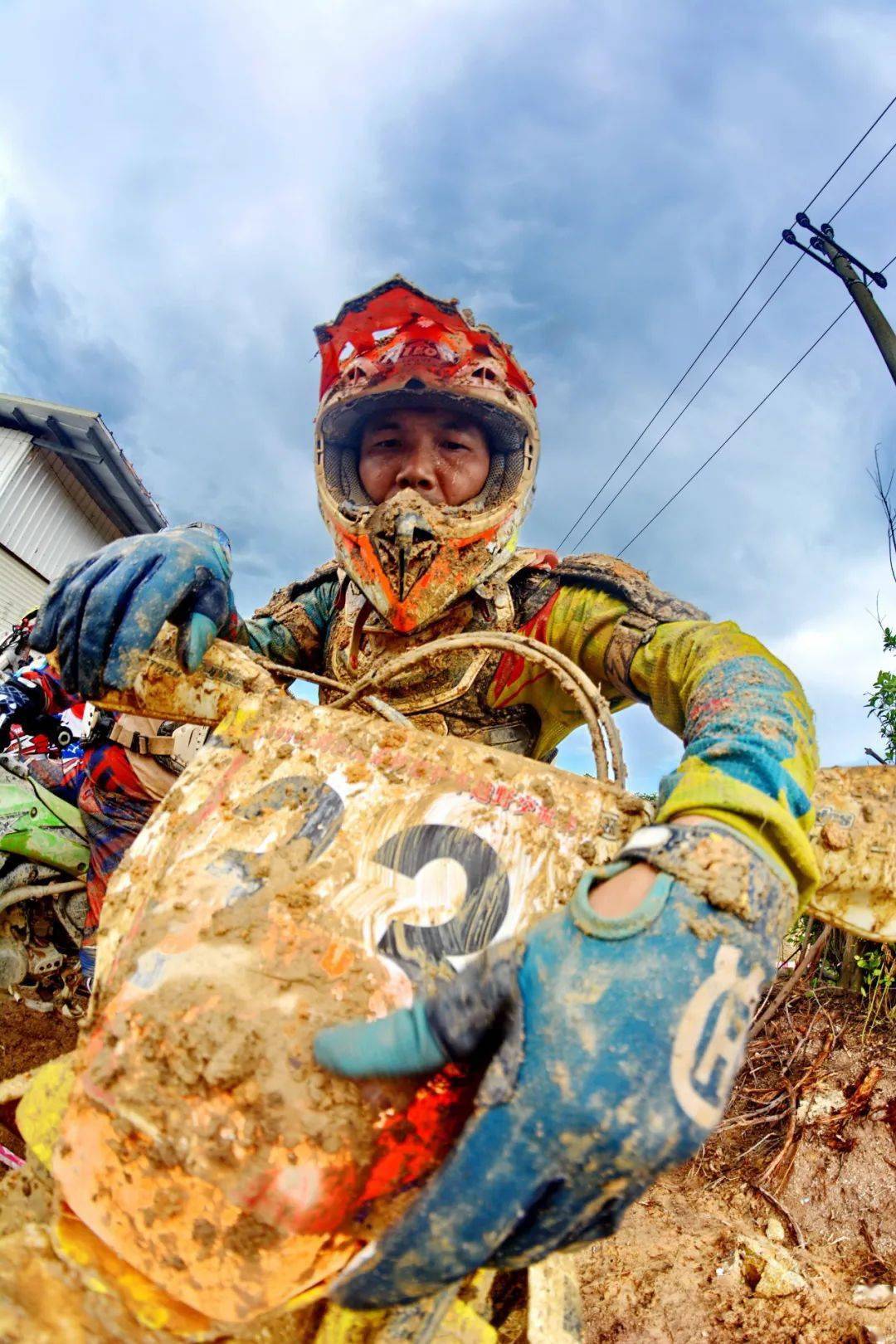 點(diǎn)擊進(jìn)入看圖評(píng)論