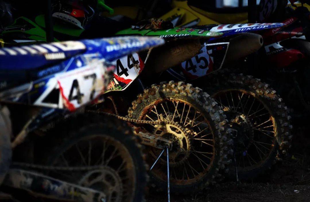 點(diǎn)擊進(jìn)入看圖評(píng)論