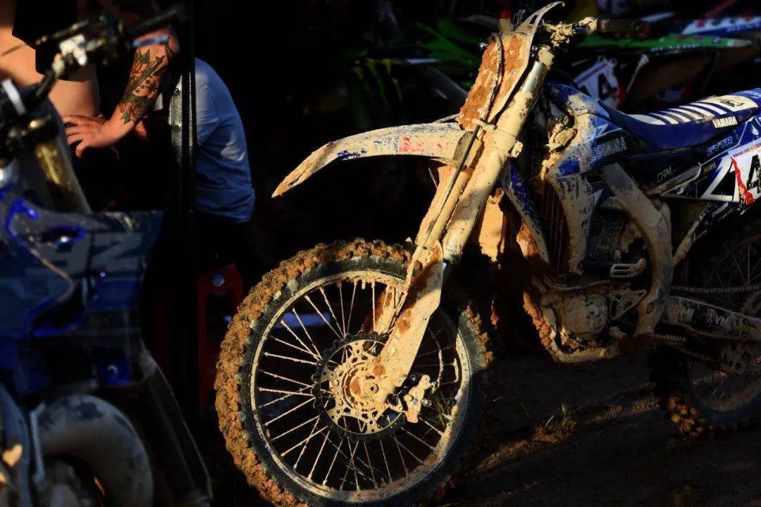 點(diǎn)擊進(jìn)入看圖評(píng)論