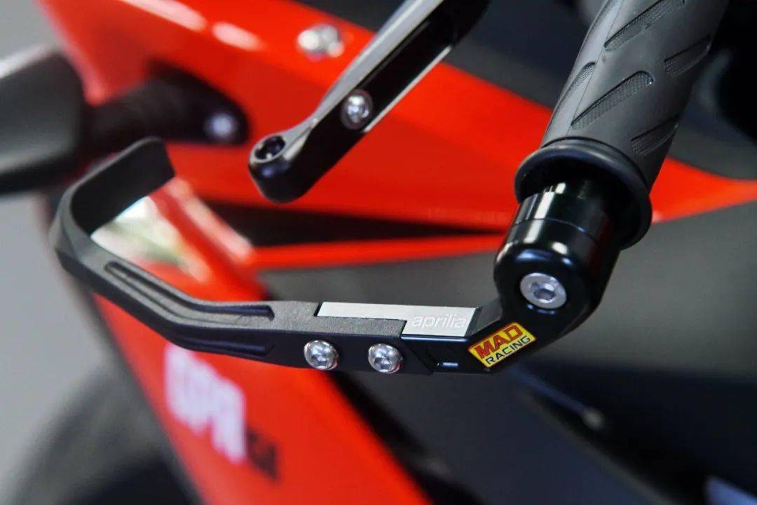 點擊進(jìn)入看圖評論