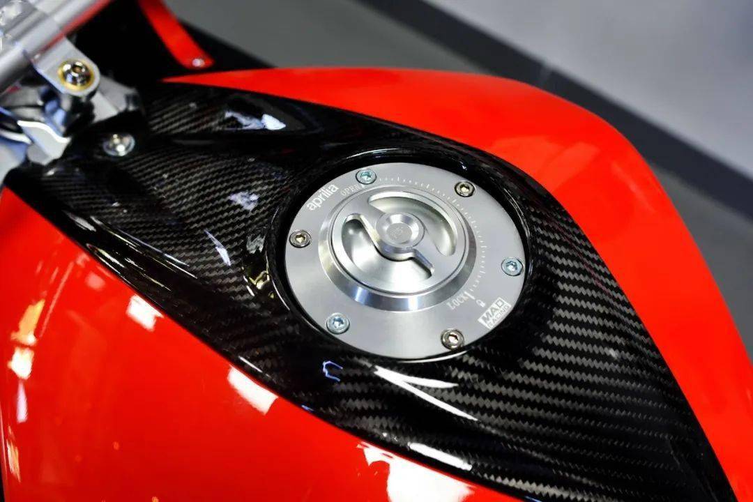 點擊進(jìn)入看圖評論