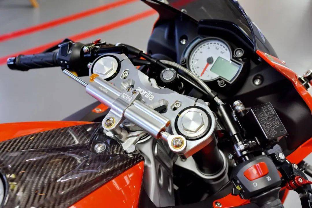 點擊進(jìn)入看圖評論