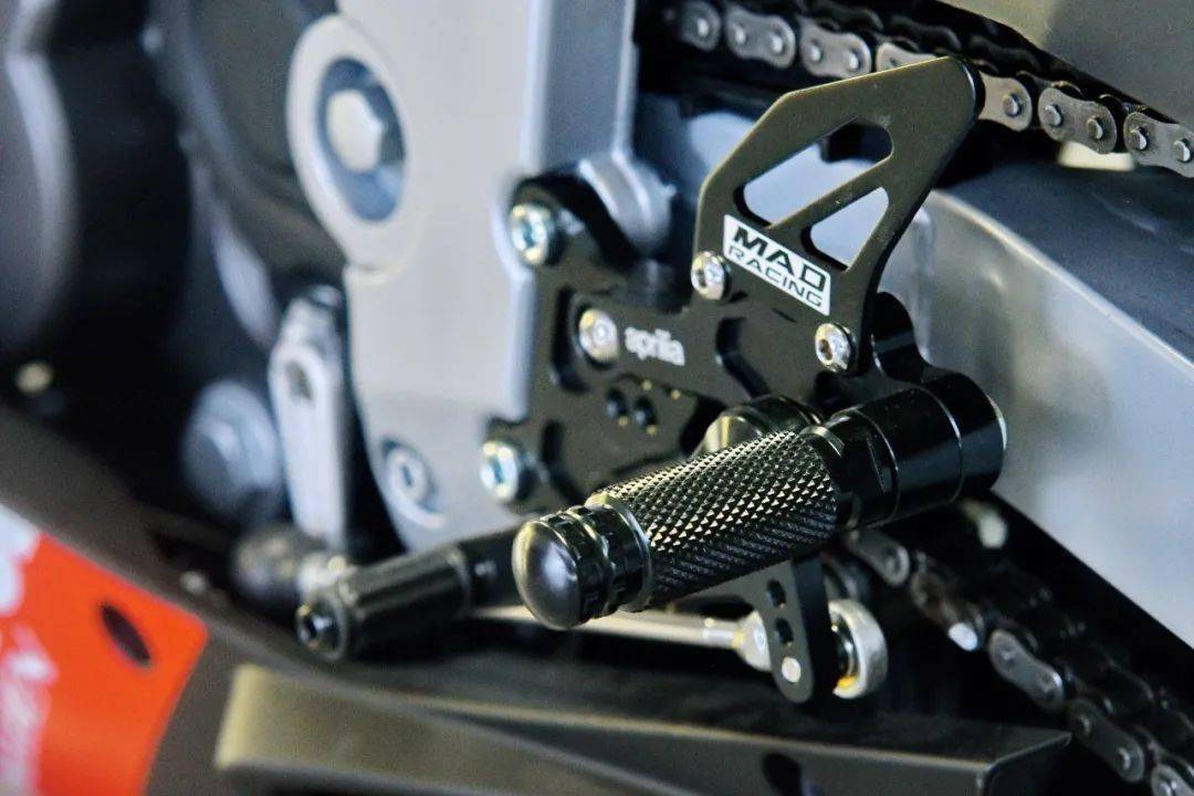 點擊進(jìn)入看圖評論