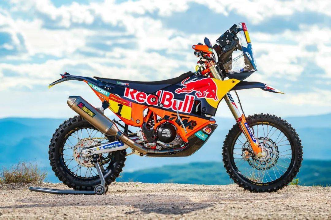 點擊進(jìn)入看圖評論