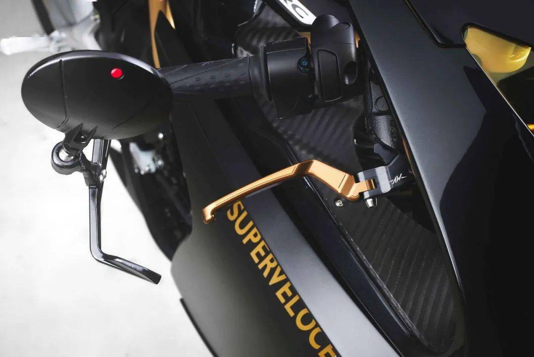 點(diǎn)擊進(jìn)入看圖評論