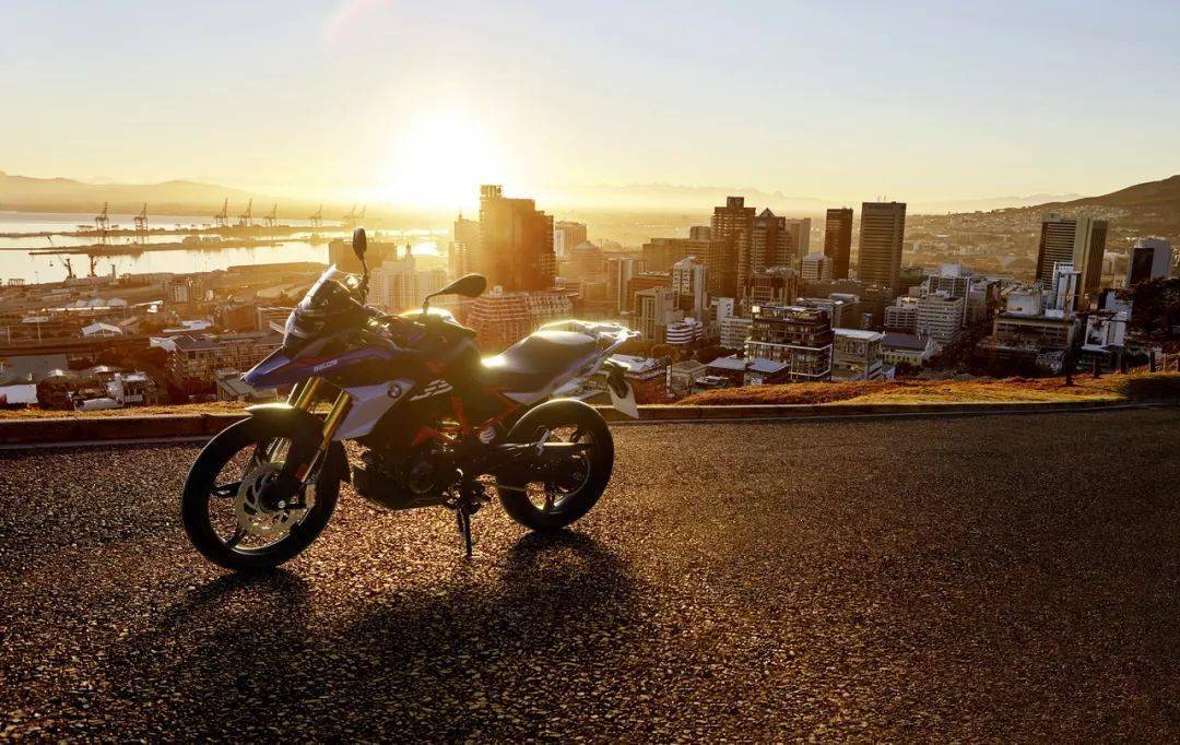 點(diǎn)擊進(jìn)入看圖評(píng)論