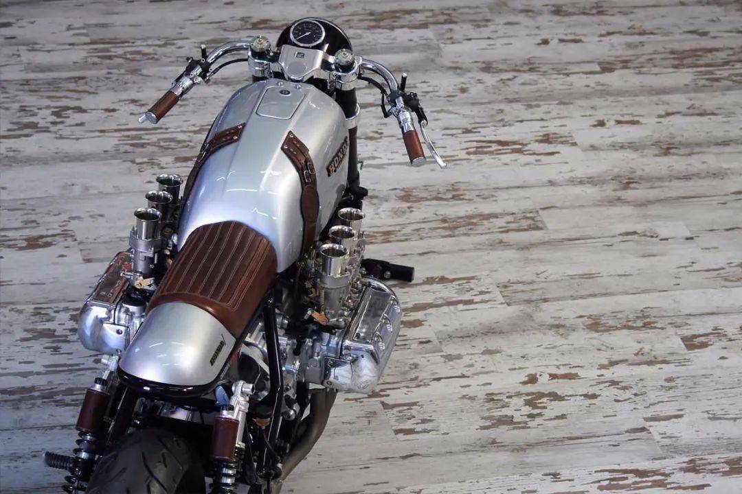 點(diǎn)擊進(jìn)入看圖評論