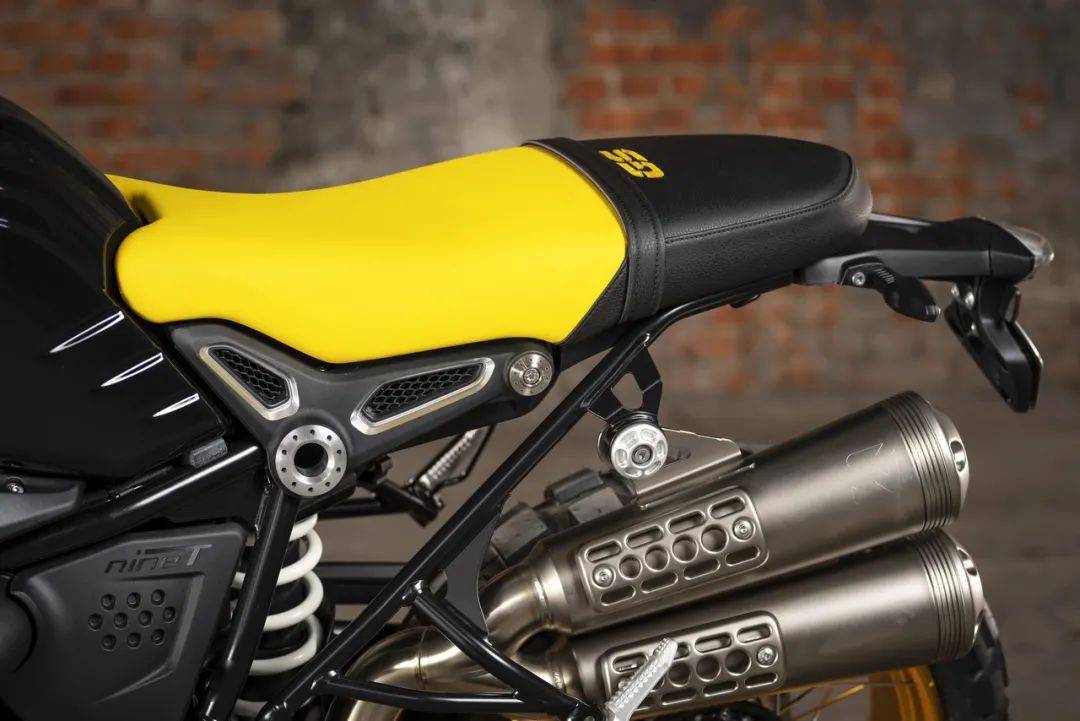 點擊進(jìn)入看圖評論