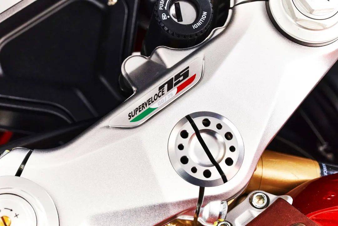 點(diǎn)擊進(jìn)入看圖評(píng)論