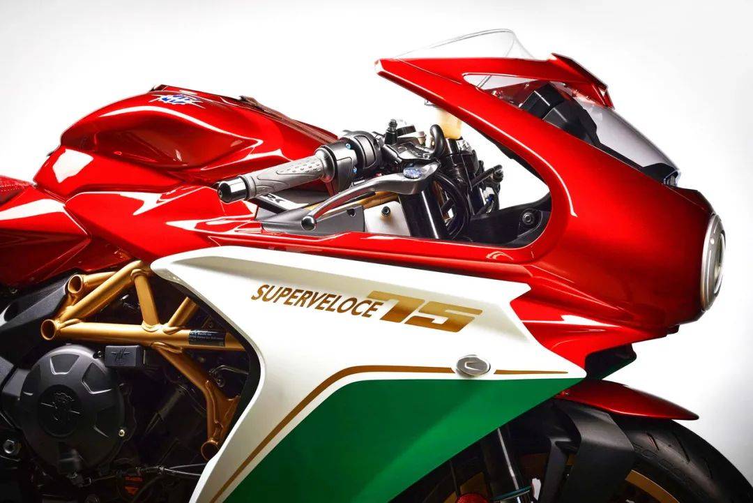 點(diǎn)擊進(jìn)入看圖評(píng)論