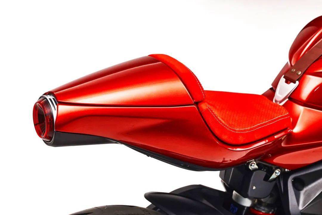 點(diǎn)擊進(jìn)入看圖評(píng)論