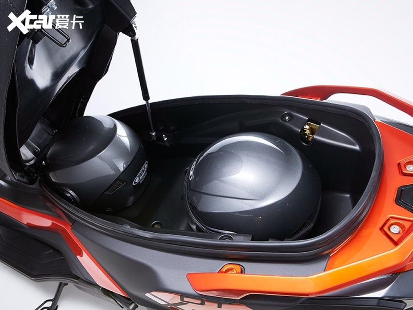 光陽(yáng);KYMCO;DT X360:AK550 CV3;F9;KRV 180