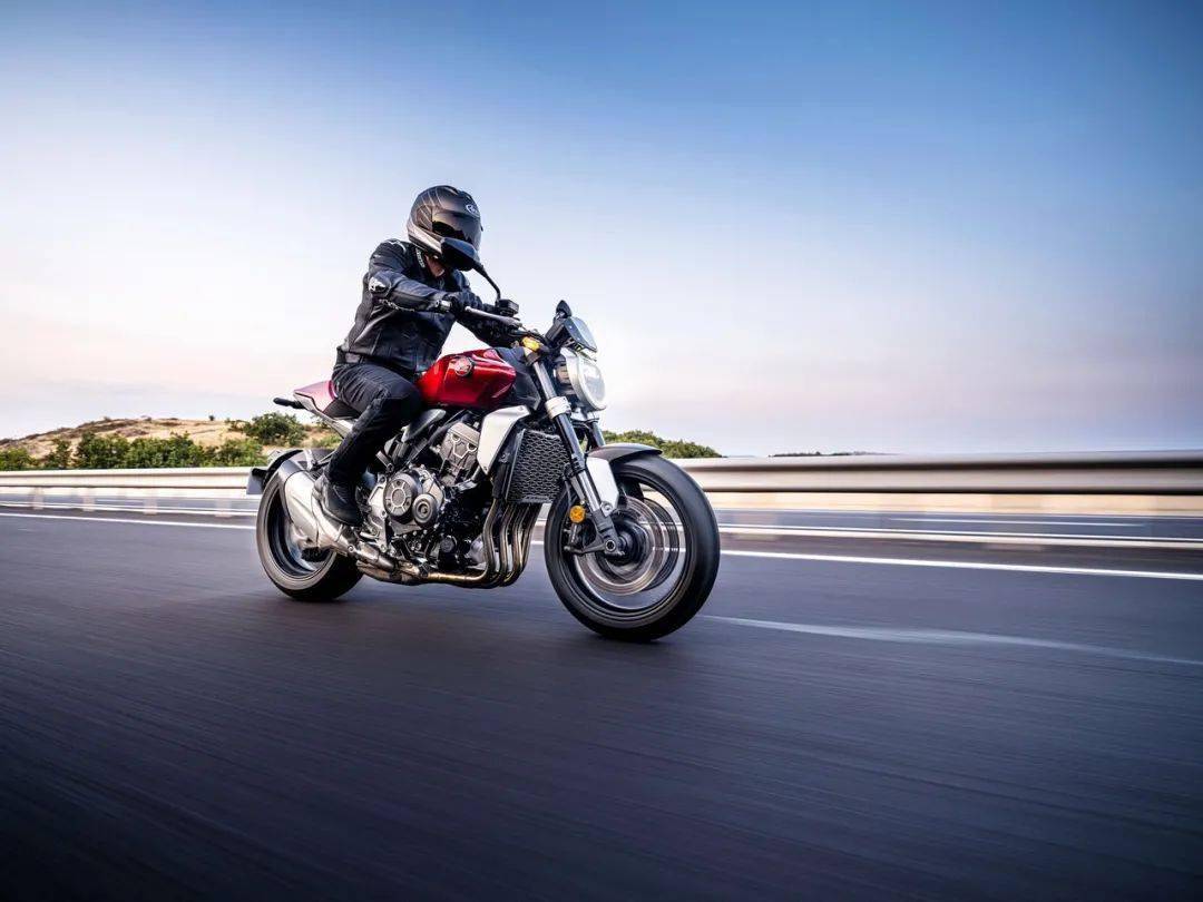 點(diǎn)擊進(jìn)入看圖評論