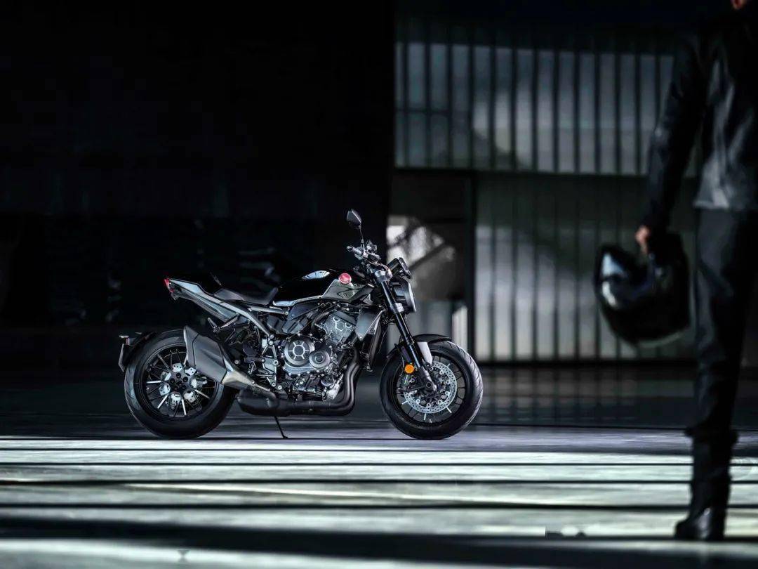 點(diǎn)擊進(jìn)入看圖評論