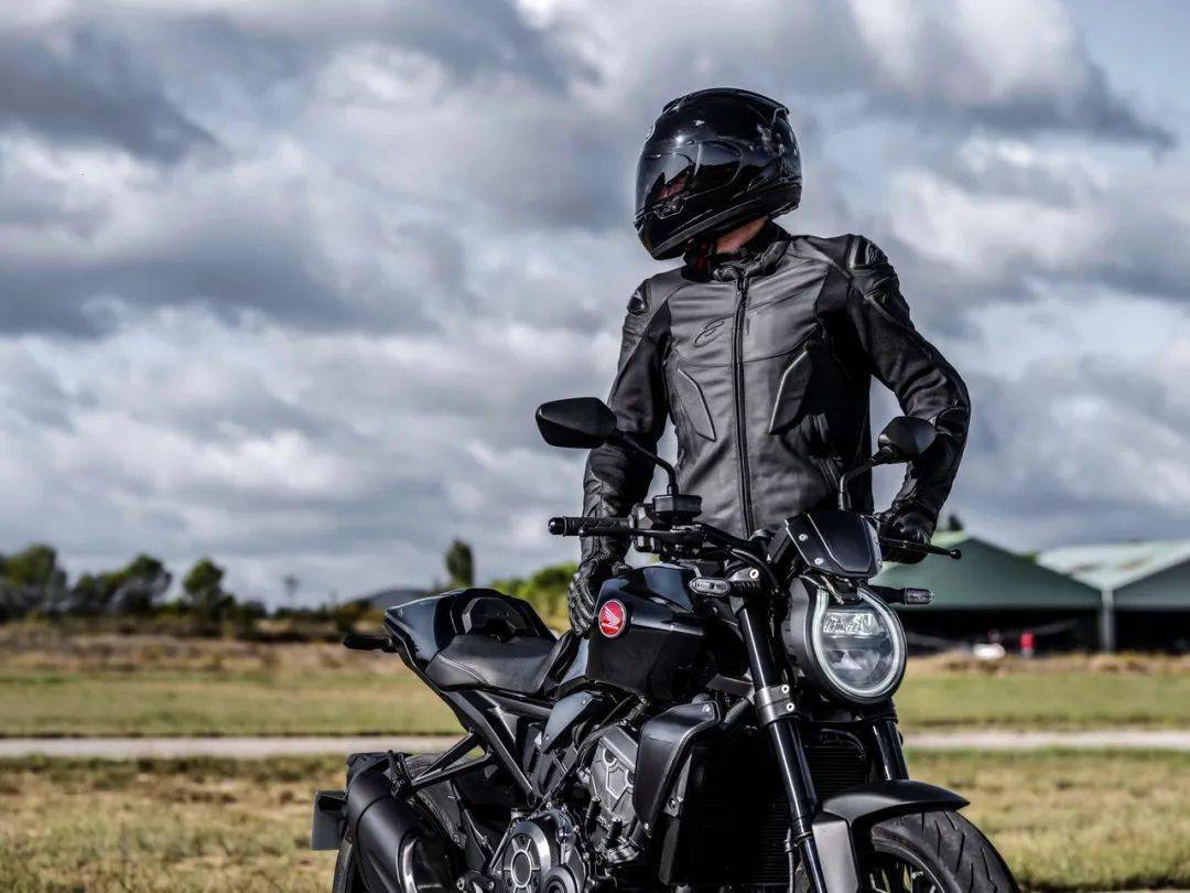 點(diǎn)擊進(jìn)入看圖評論