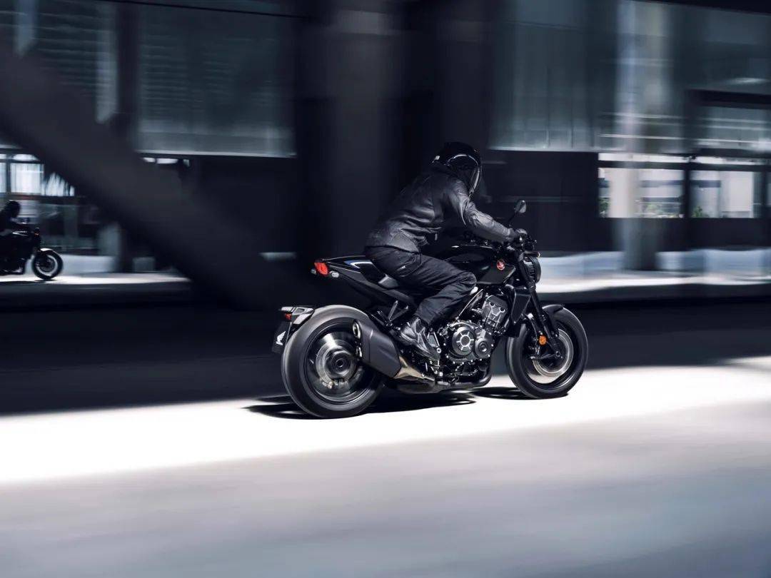 點(diǎn)擊進(jìn)入看圖評論