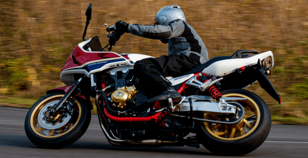 點(diǎn)擊進(jìn)入看圖評(píng)論