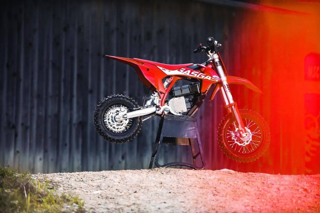 點擊進(jìn)入看圖評論