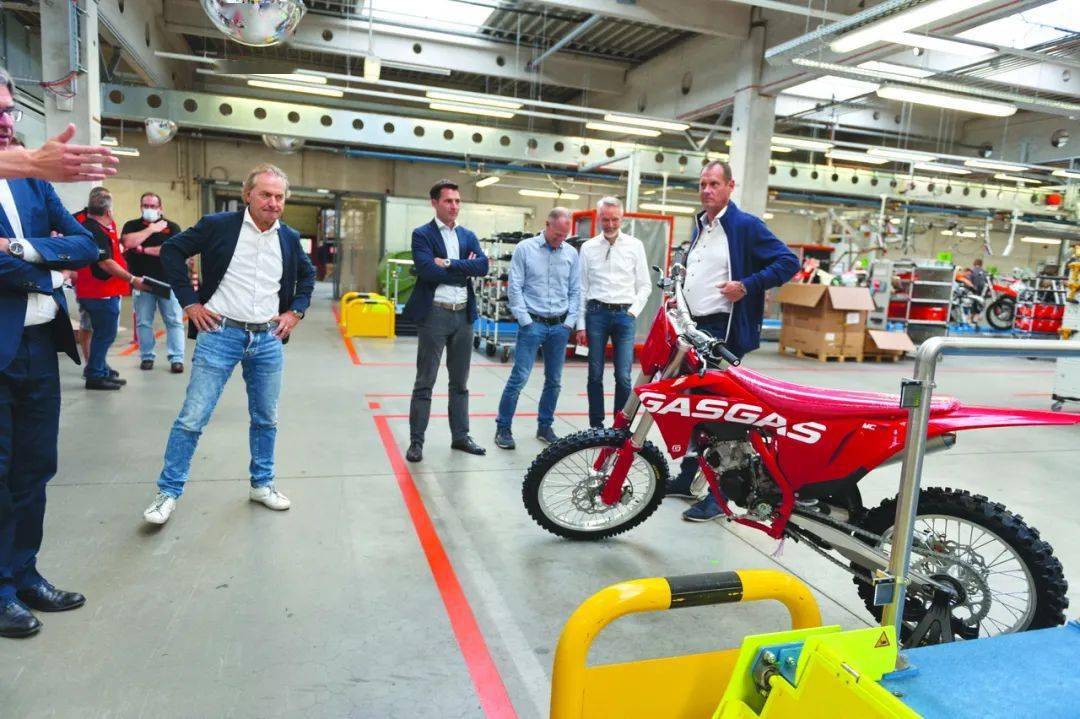 點擊進(jìn)入看圖評論