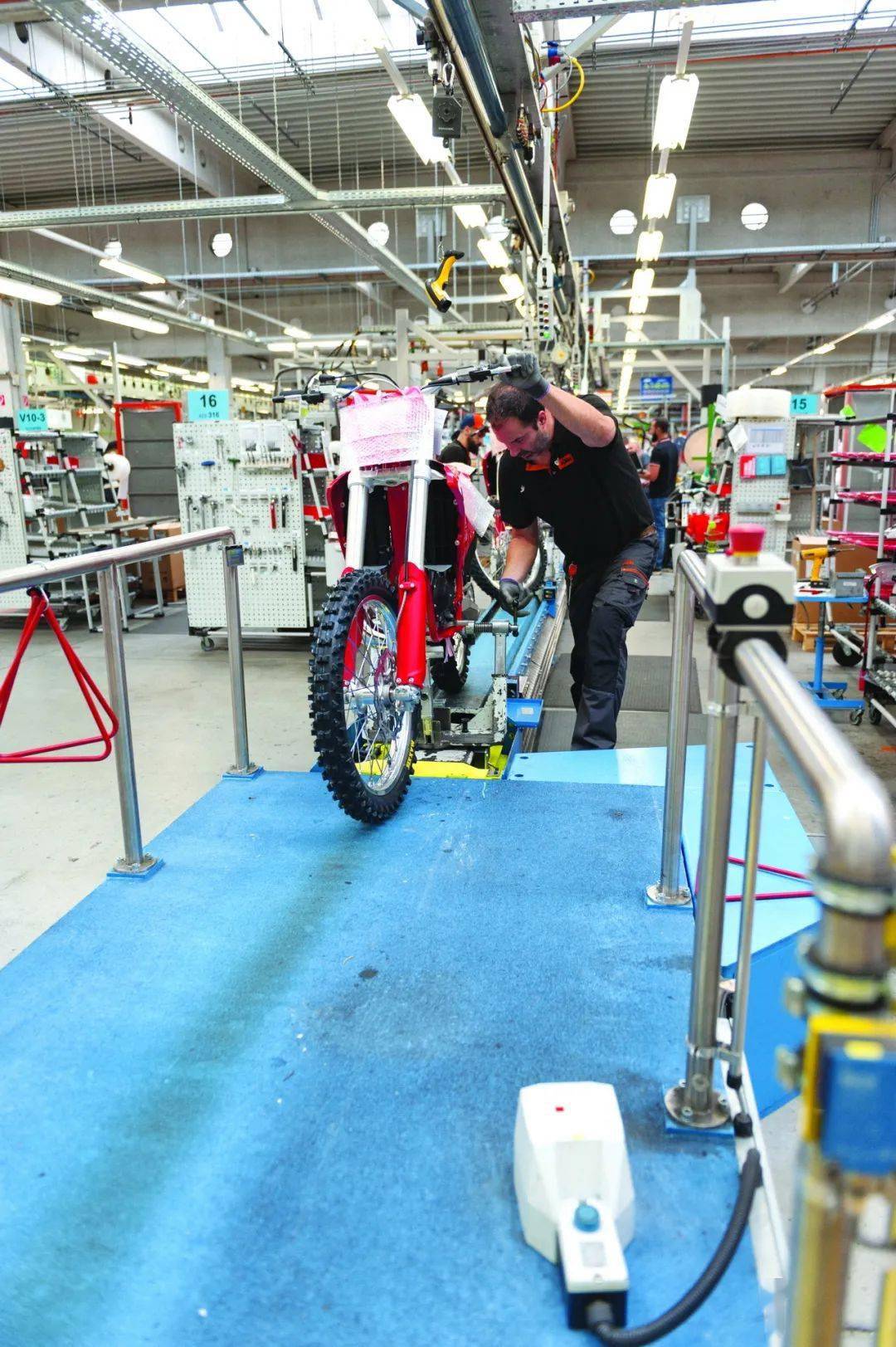 點擊進(jìn)入看圖評論