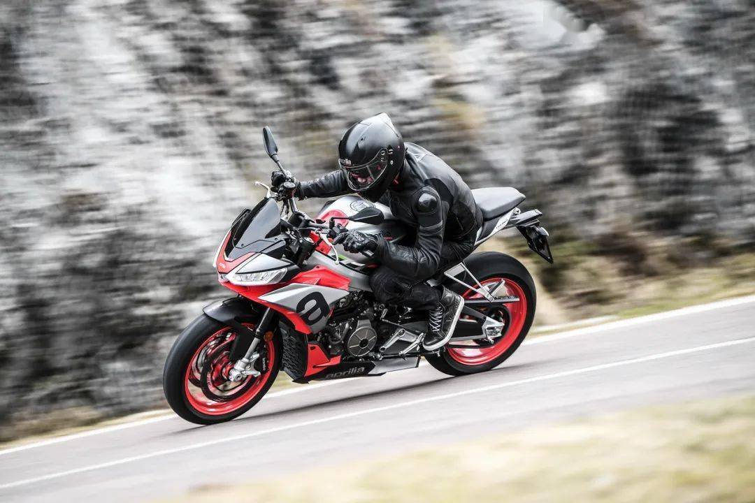 點(diǎn)擊進(jìn)入看圖評論