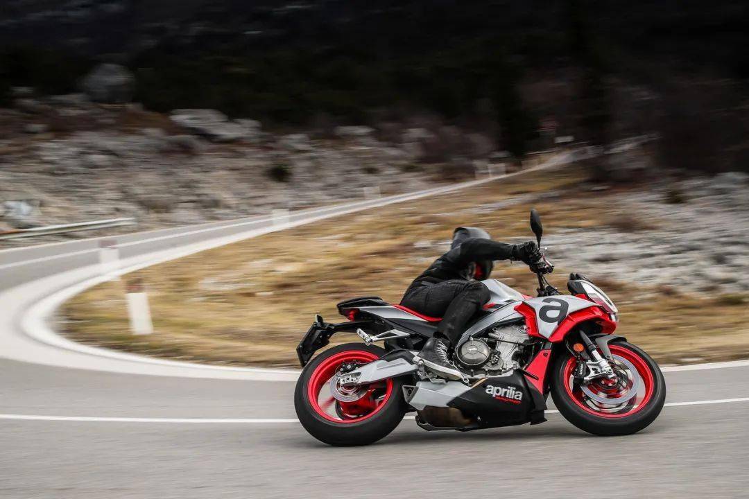 點(diǎn)擊進(jìn)入看圖評論