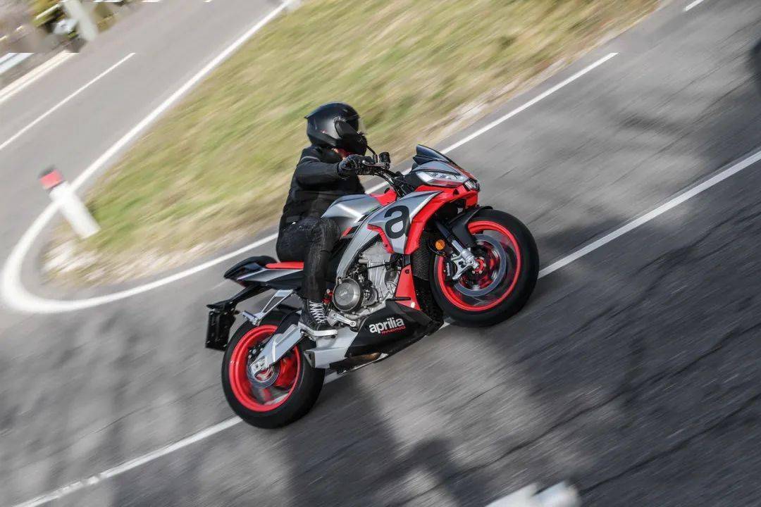 點(diǎn)擊進(jìn)入看圖評論