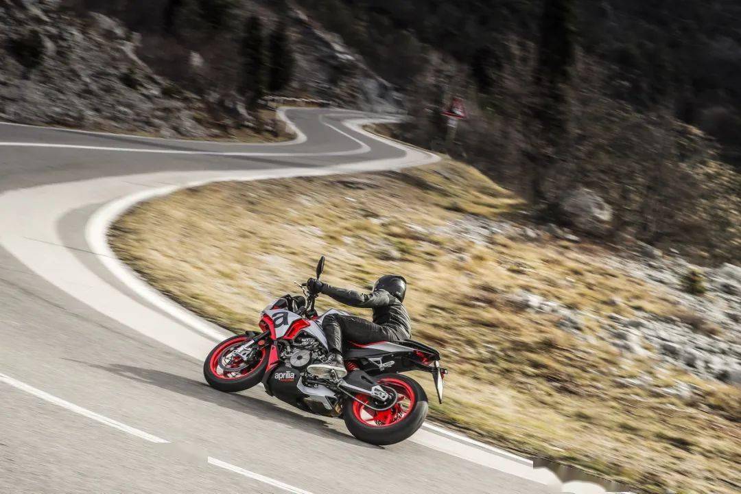 點(diǎn)擊進(jìn)入看圖評論