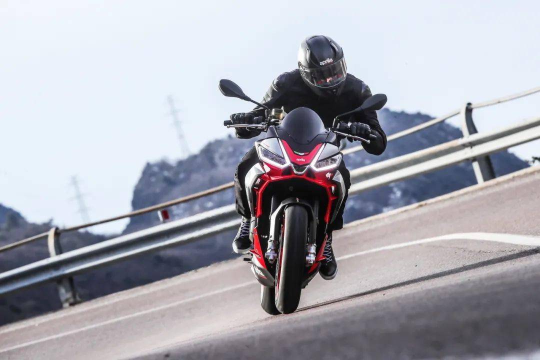 點(diǎn)擊進(jìn)入看圖評論