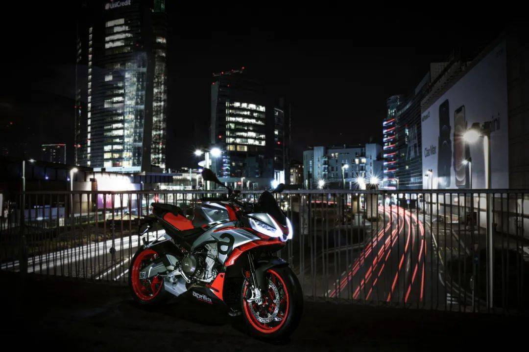 點(diǎn)擊進(jìn)入看圖評論