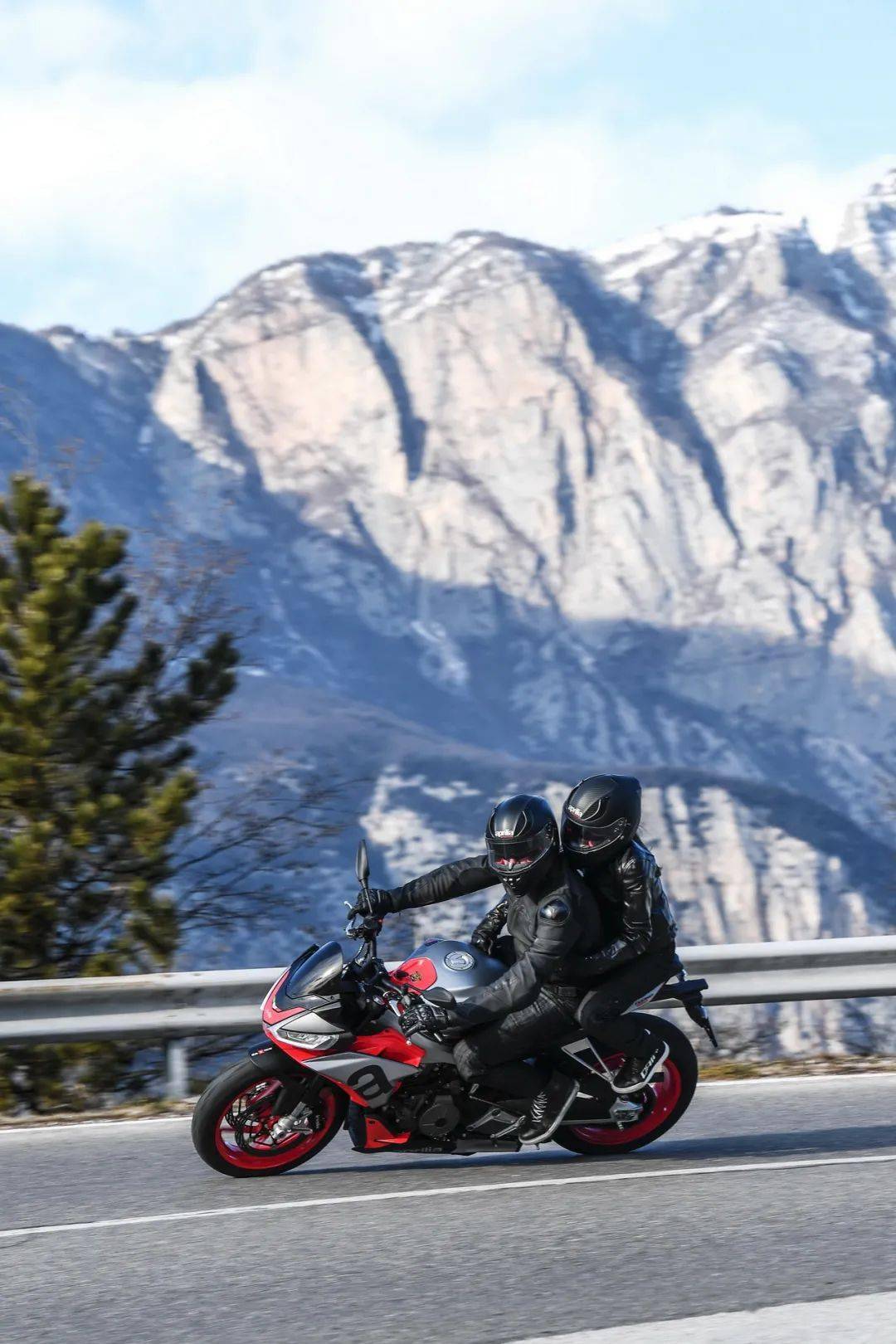 點(diǎn)擊進(jìn)入看圖評論