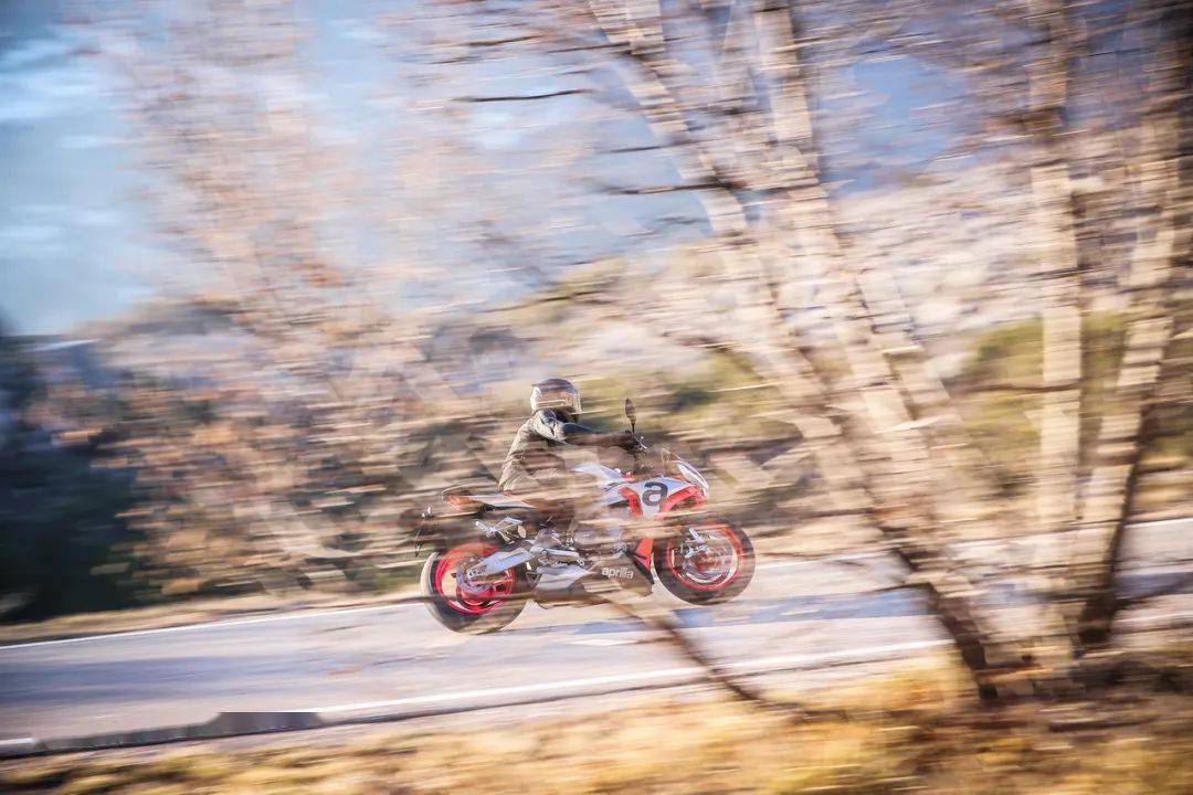 點(diǎn)擊進(jìn)入看圖評論