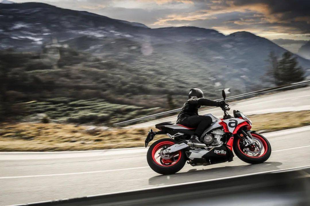 點(diǎn)擊進(jìn)入看圖評論