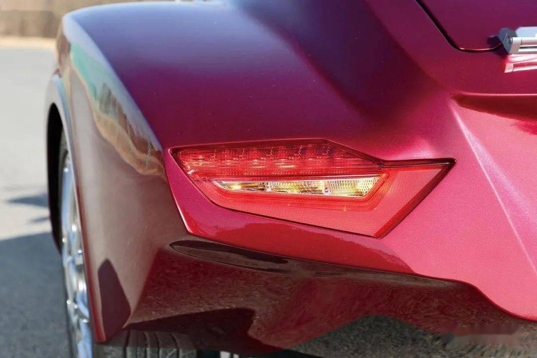 點(diǎn)擊進(jìn)入看圖評論