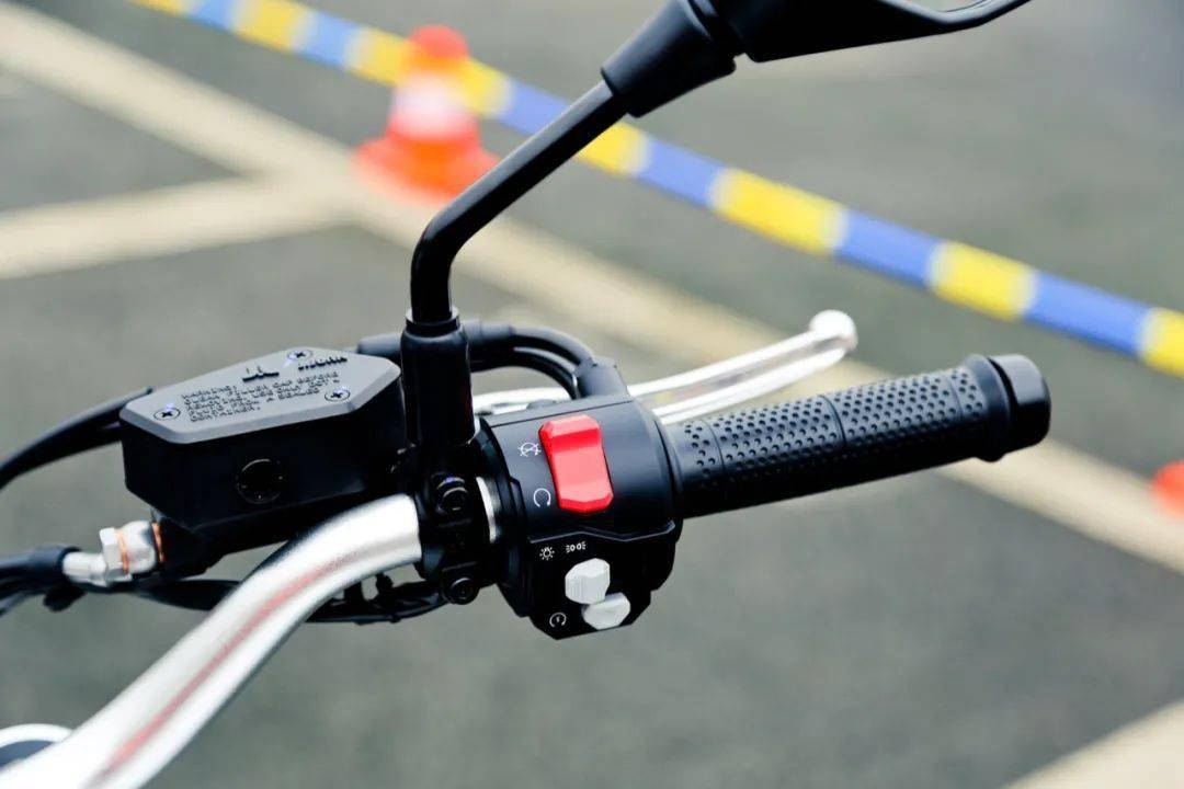 點(diǎn)擊進(jìn)入看圖評論