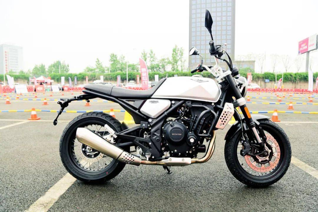 點(diǎn)擊進(jìn)入看圖評論