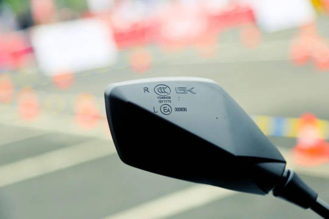 點(diǎn)擊進(jìn)入看圖評論