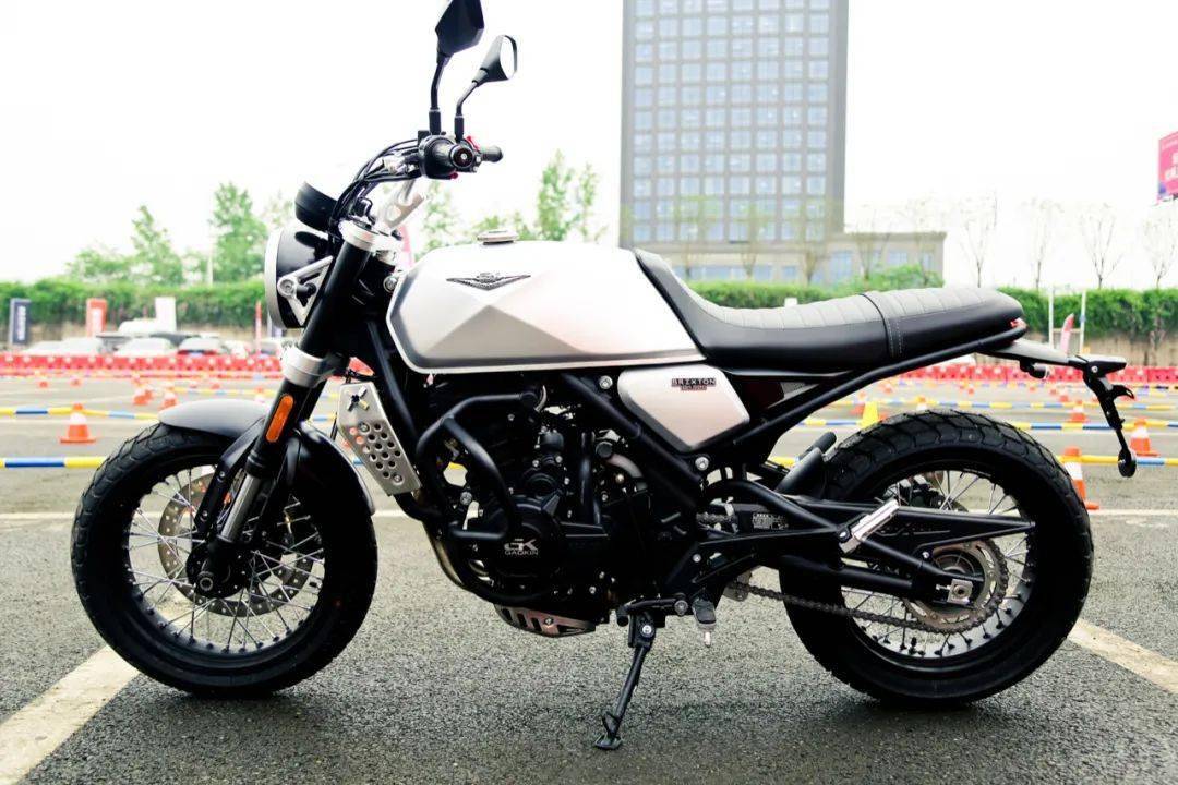 點(diǎn)擊進(jìn)入看圖評論