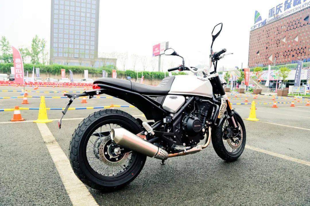 點(diǎn)擊進(jìn)入看圖評論