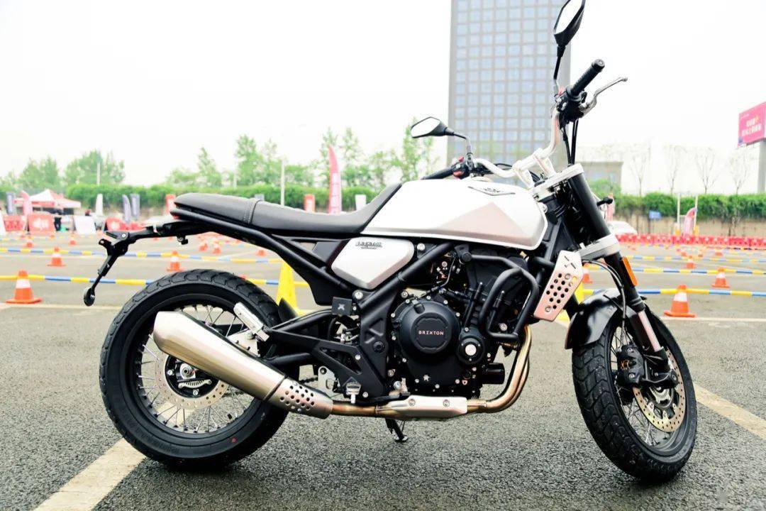 點(diǎn)擊進(jìn)入看圖評論