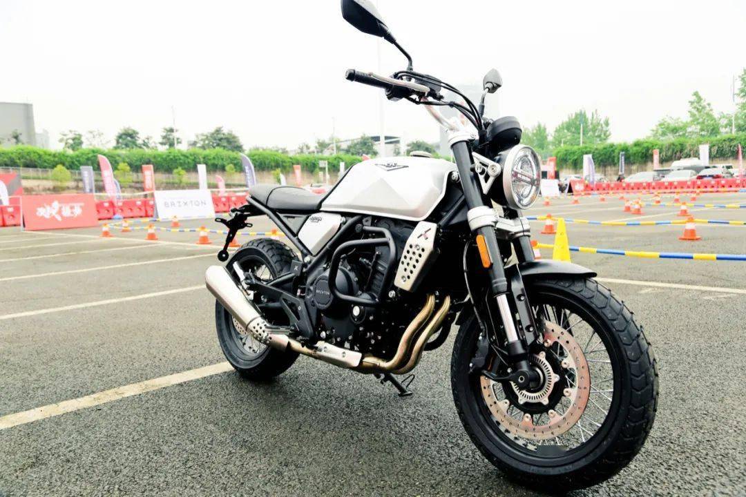 點(diǎn)擊進(jìn)入看圖評論