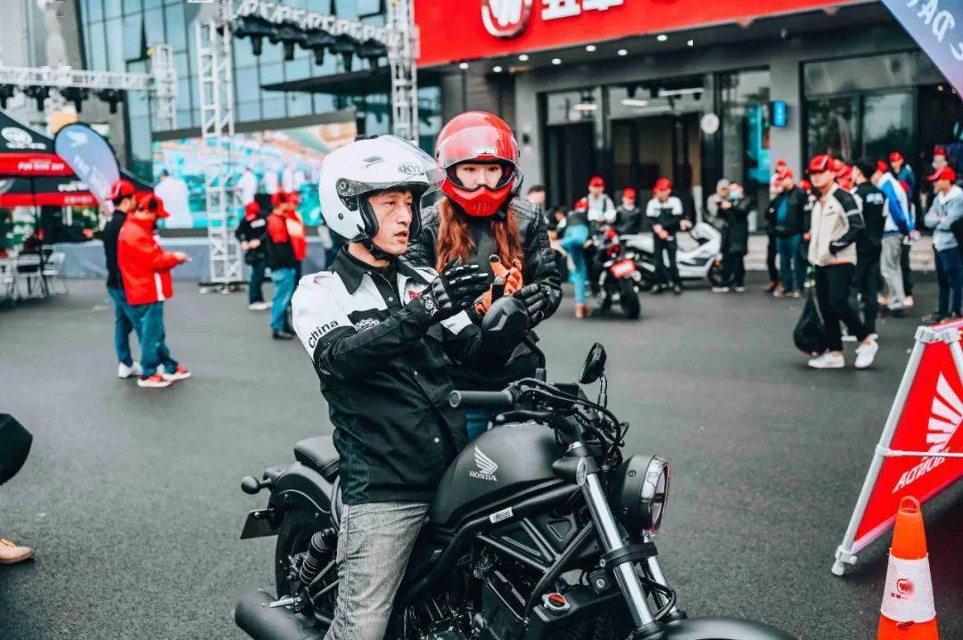 點擊進入看圖評論