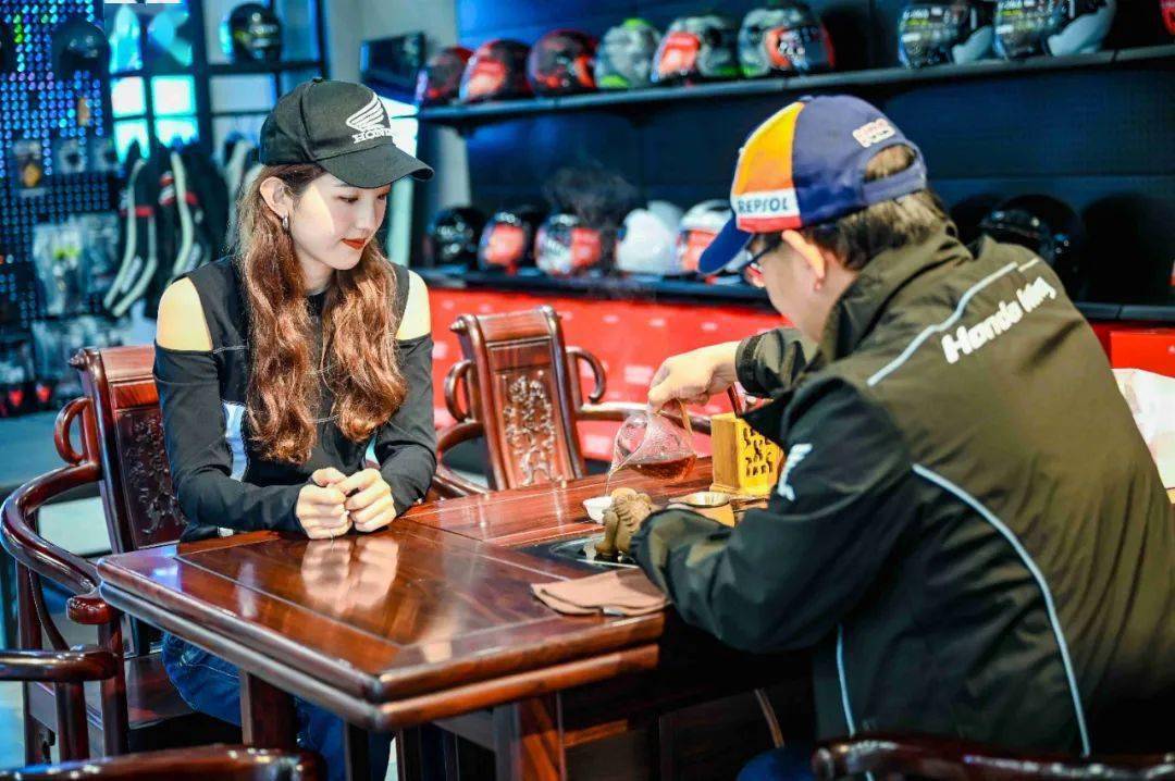 點擊進入看圖評論